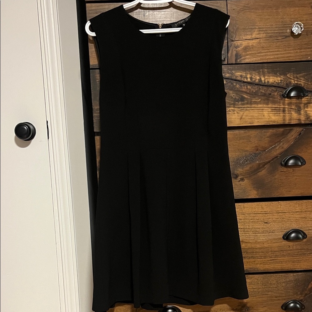 Dynamite Classic Black Midi Dress